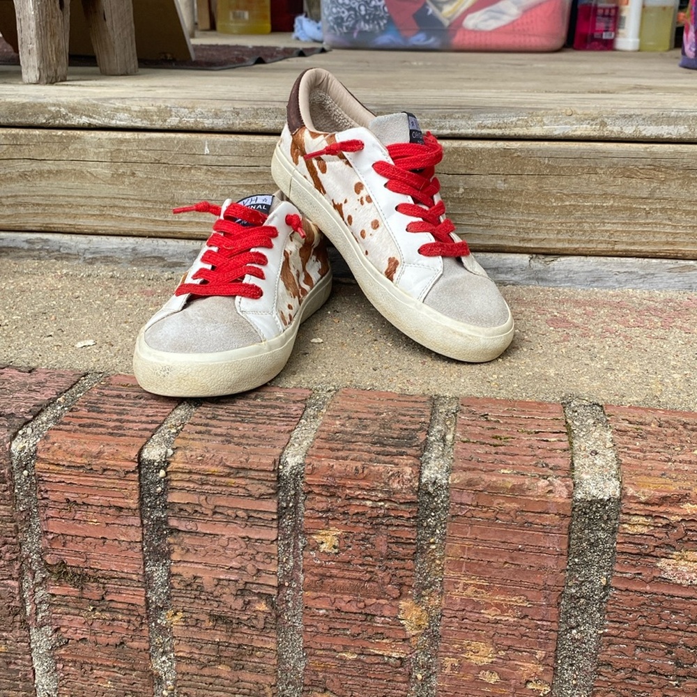 Vintage Havana Red and Brown Sneakers